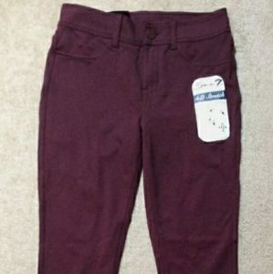 Seven 7 Skinny  Legging Pant, Size 4, New w/tag